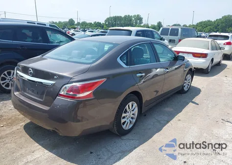 2015 Nissan Altima 2.5/2.5 S/2.5 Sl/2.5 Sv z USA, uszkodzony, nr VIN 1N4AL3AP4FC286957